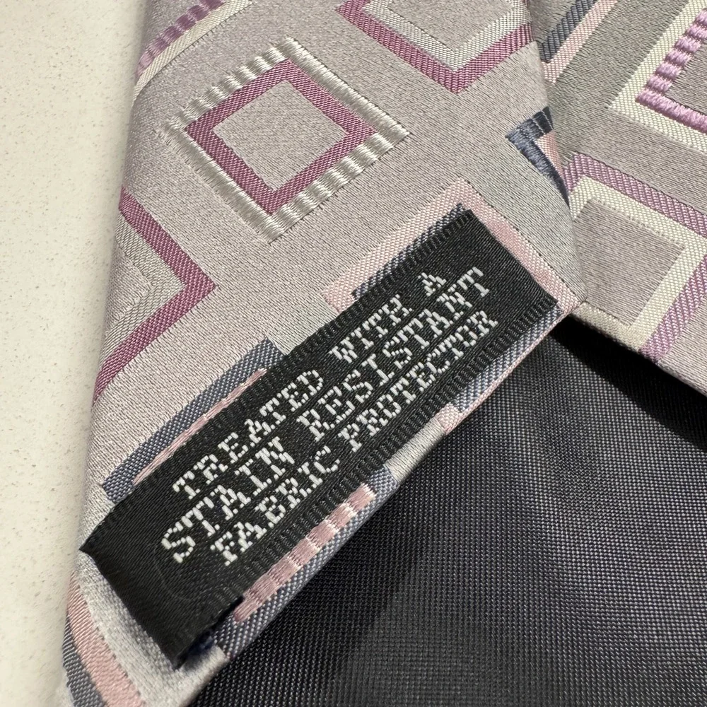 Geoffrey Beene Tie Gray Hand Made 100% Silk Neck Woven Geometric Casual‎